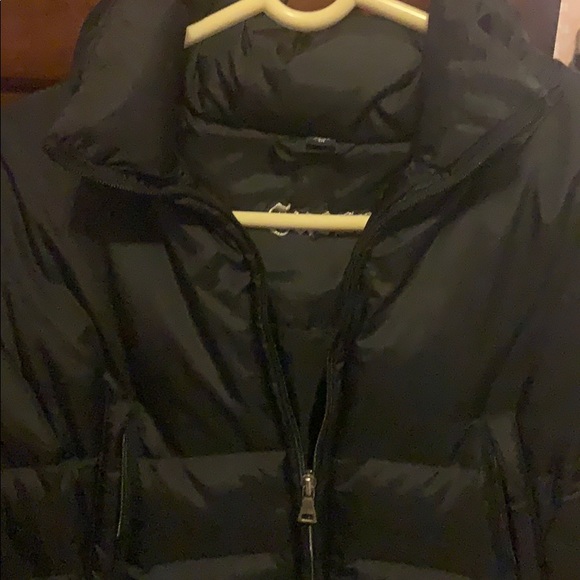 Guess bubble jacket - Picture 2 of 3